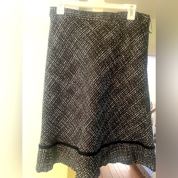 Gap Skirt! Perfect Condition! - Picture 1 of 2